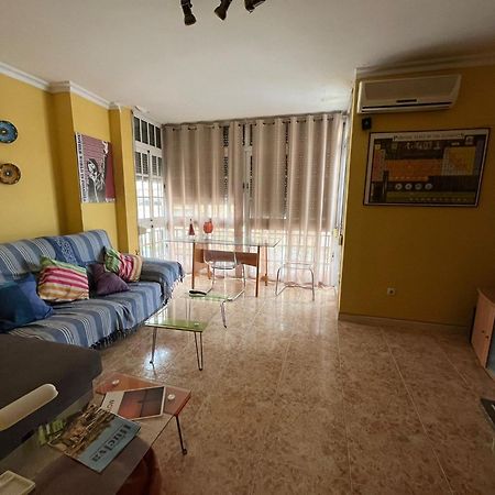 Rooms Tourist Apartment Уэльва Экстерьер фото