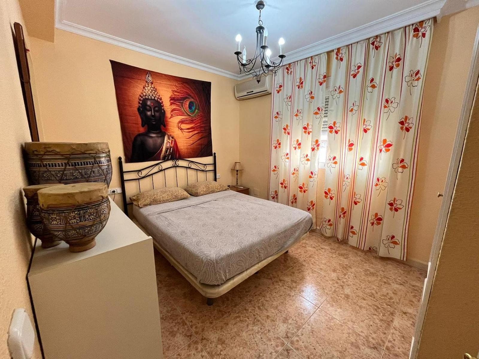 Rooms Tourist Apartment Уэльва Экстерьер фото