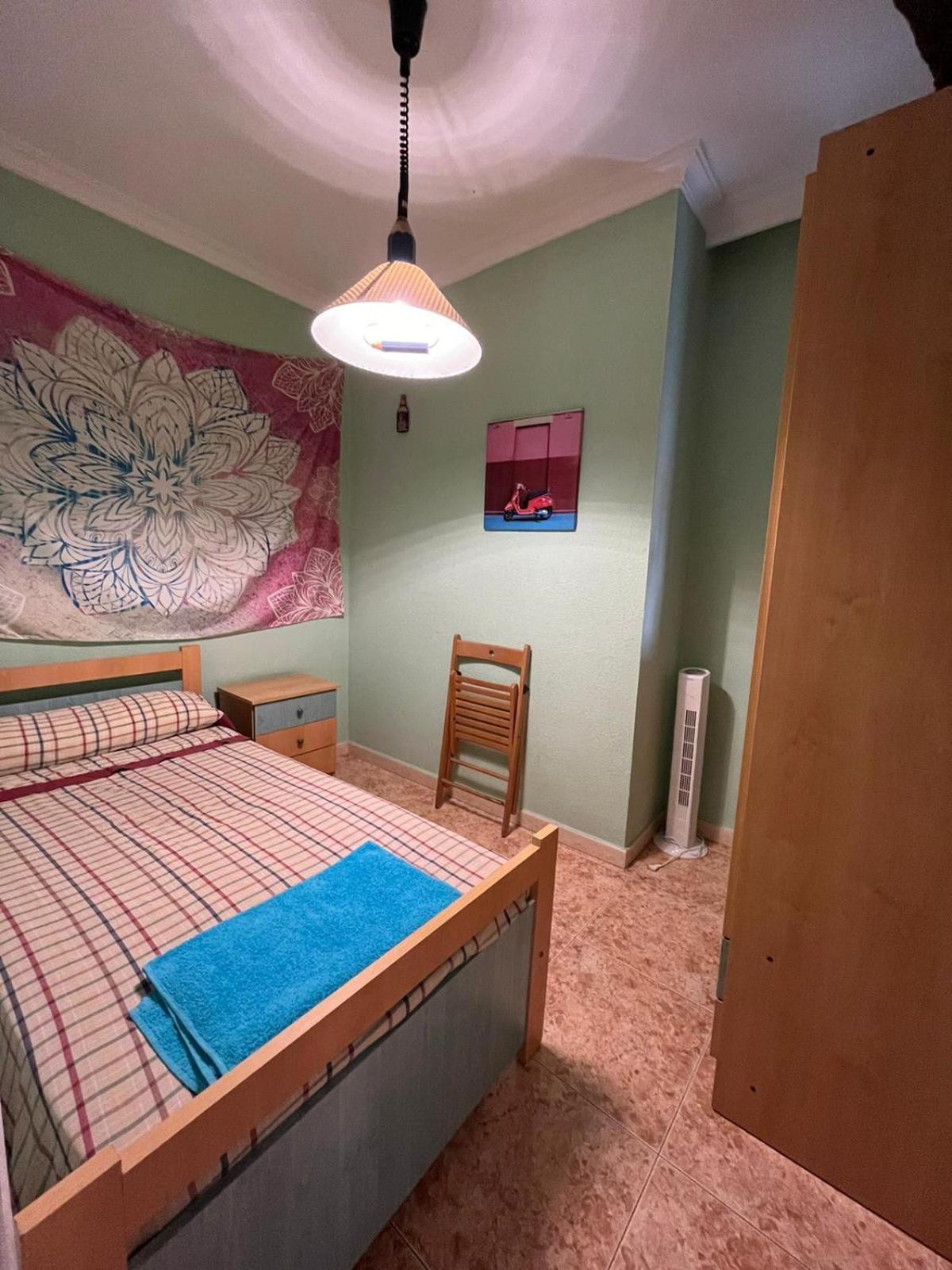 Rooms Tourist Apartment Уэльва Экстерьер фото