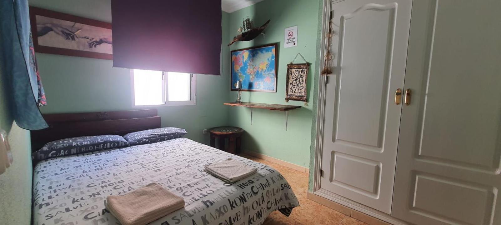 Rooms Tourist Apartment Уэльва Экстерьер фото