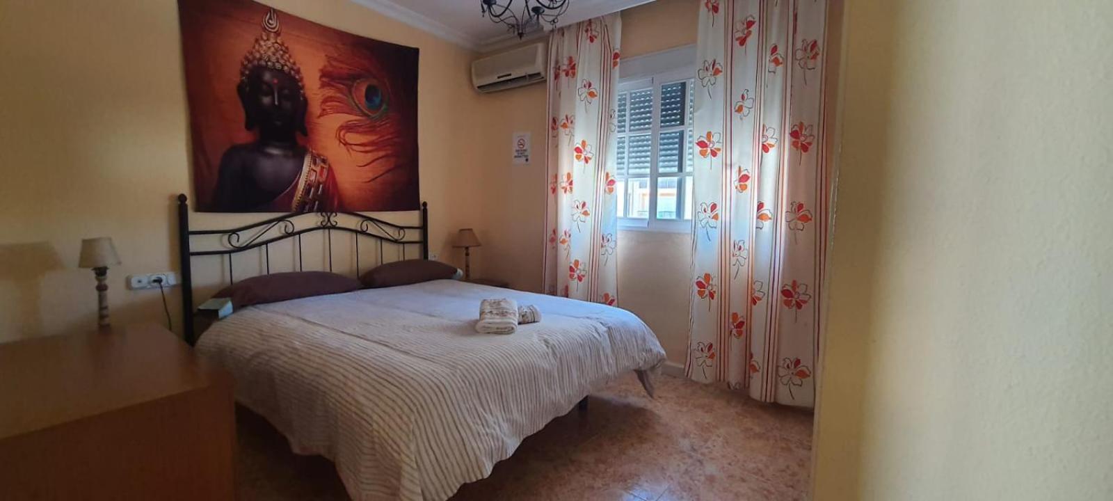 Rooms Tourist Apartment Уэльва Экстерьер фото